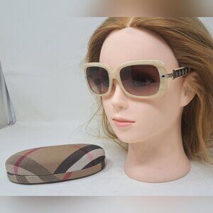 Burberry Women's Sunglasses Cream Brown Gradient